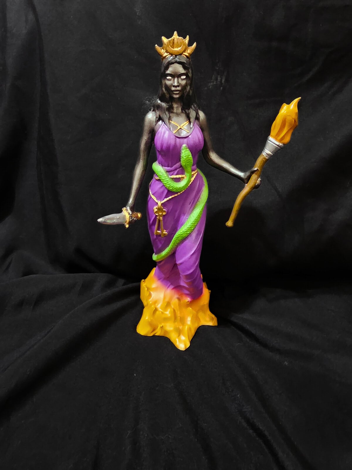 Estátua de Hécate Mod. 2