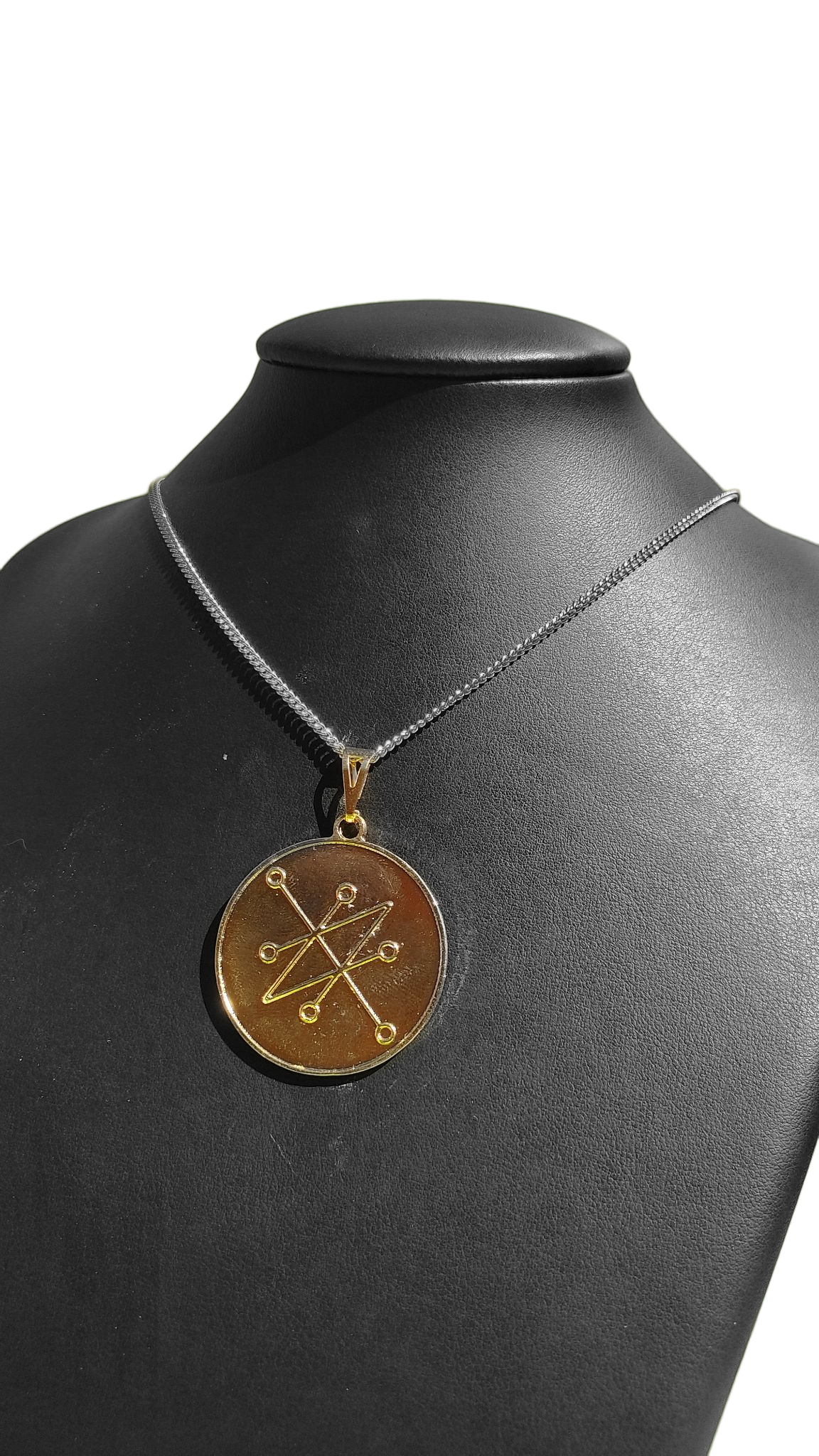 Medalha Azazel Folheada a ouro